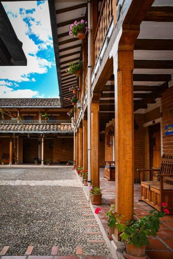 Uzhupud Garden Hotel & Lodge Paute Exterior photo