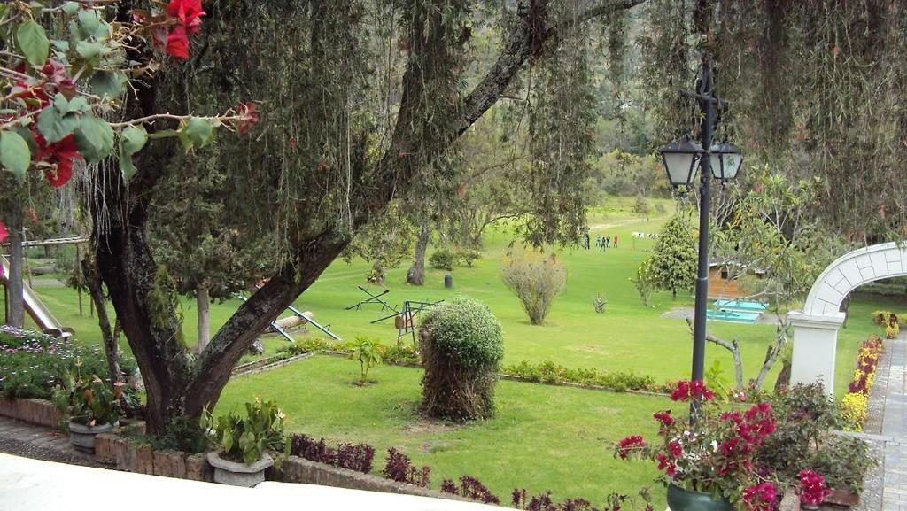 Uzhupud Garden Hotel & Lodge Paute Exterior photo